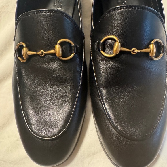 Gucci Black Leather Loafers with Gold Accents - Picture 3 of 6